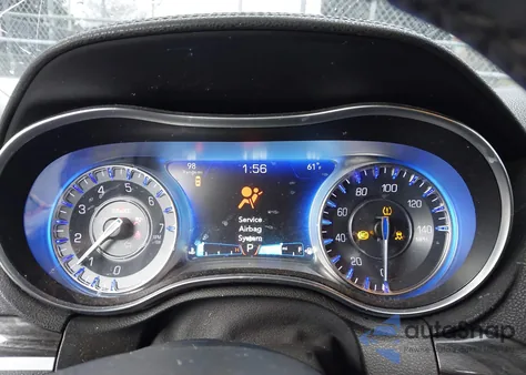 2017 Chrysler 300 Limited из США, поврежденный, VIN 2C3CCAAG6HH516252